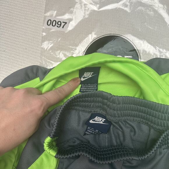 Nike Lime Green Track Suit - Picture 9 of 10